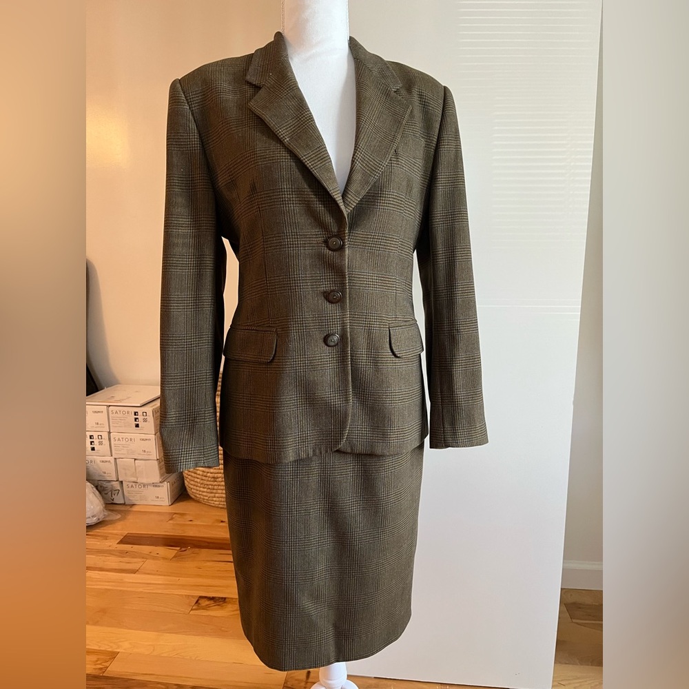 Vintage Italian Wool Suit Women’s 2-Piece Skirt Set  Custom Tailored Lessona